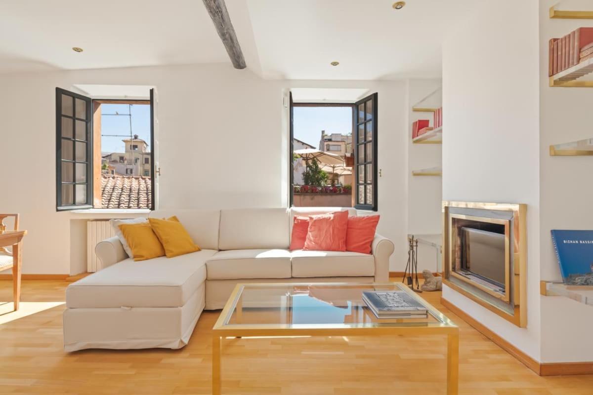Apartment Piede Charming Rom
